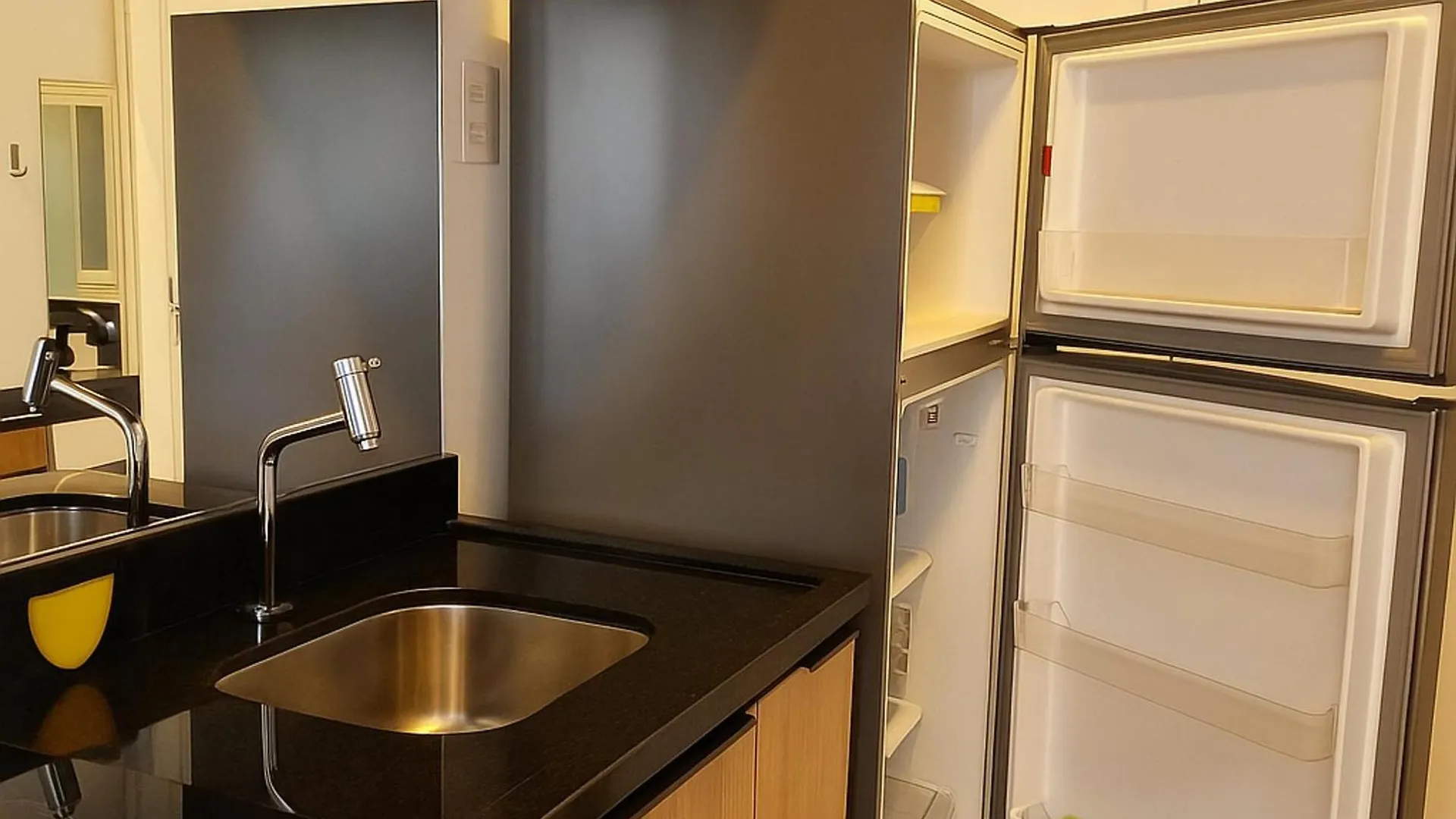 Elegance Suites Vergueiro Sao Paulo Apartment